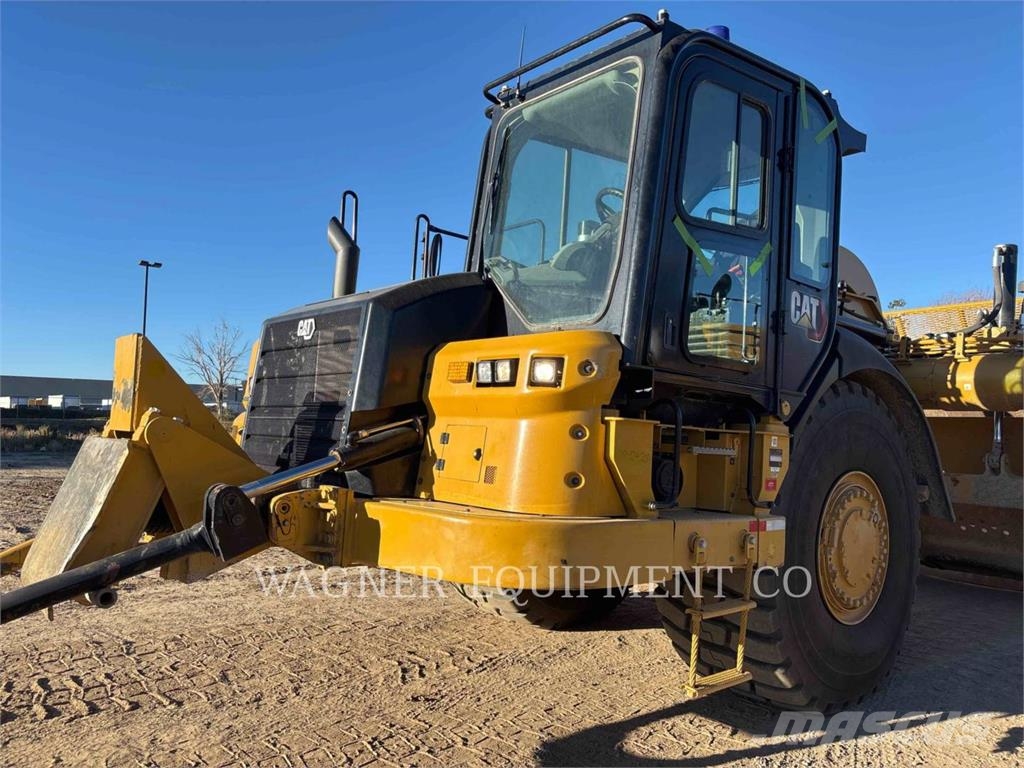 CAT 627K Schaber