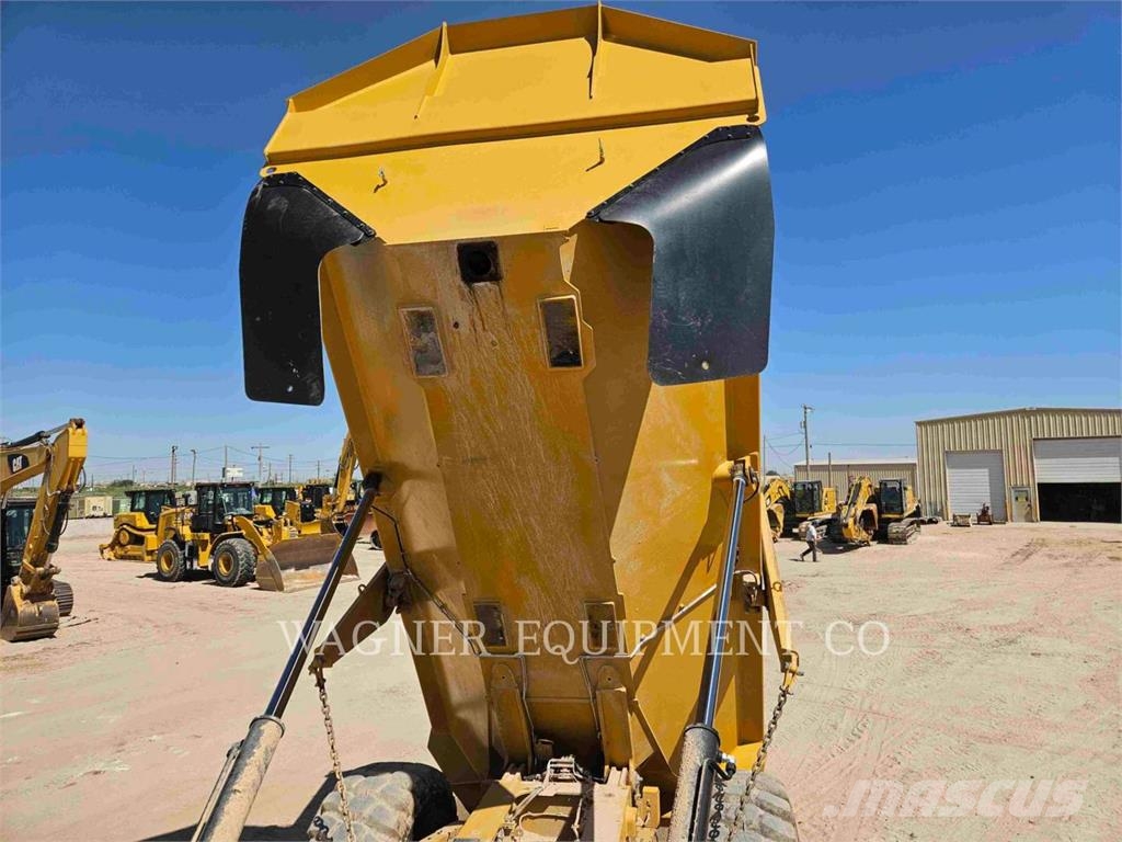 CAT 725 Zglobni demperji