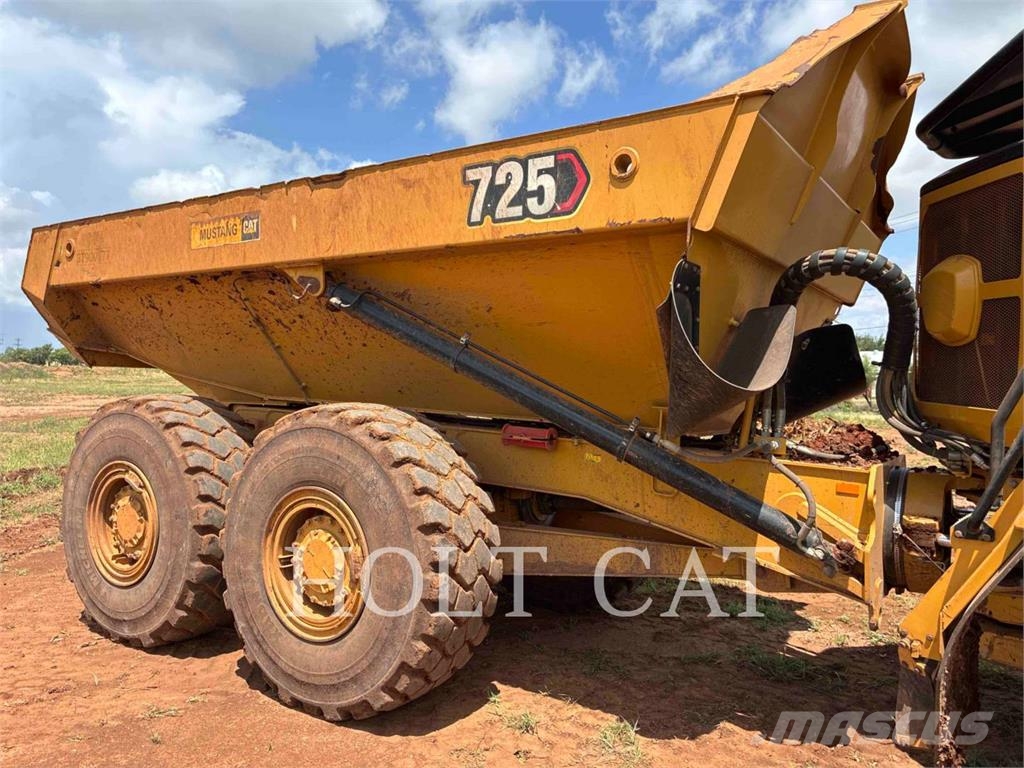 CAT 725 Σπαστό Dump Truck ADT