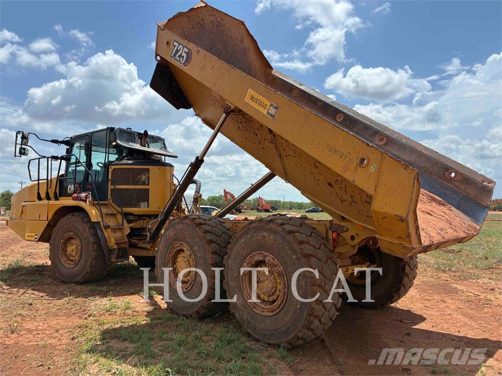 CAT 725 Σπαστό Dump Truck ADT