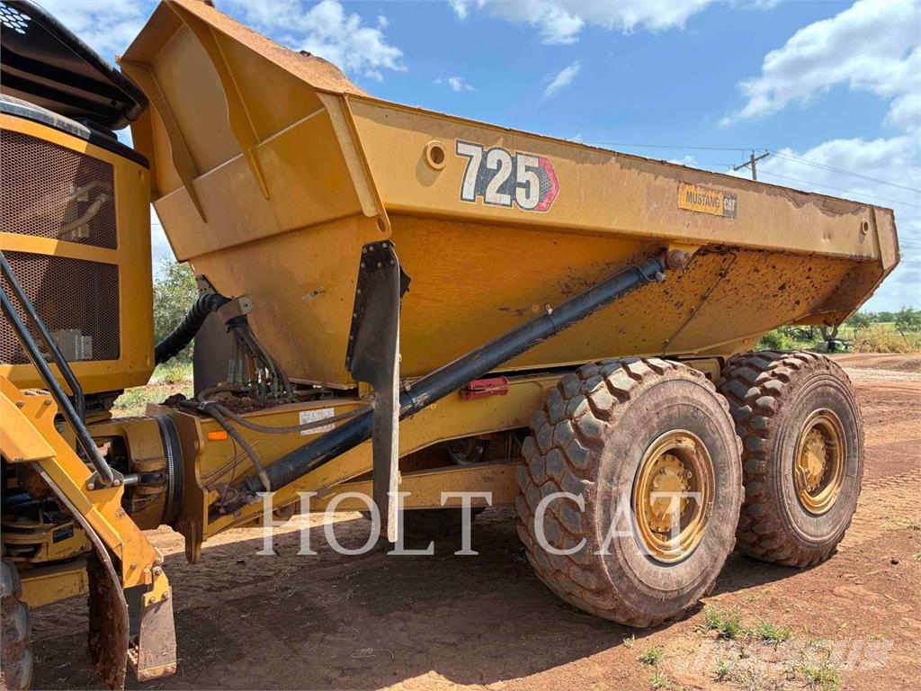 CAT 725 Σπαστό Dump Truck ADT