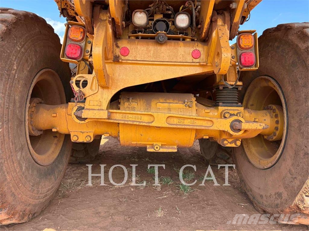 CAT 725 Σπαστό Dump Truck ADT