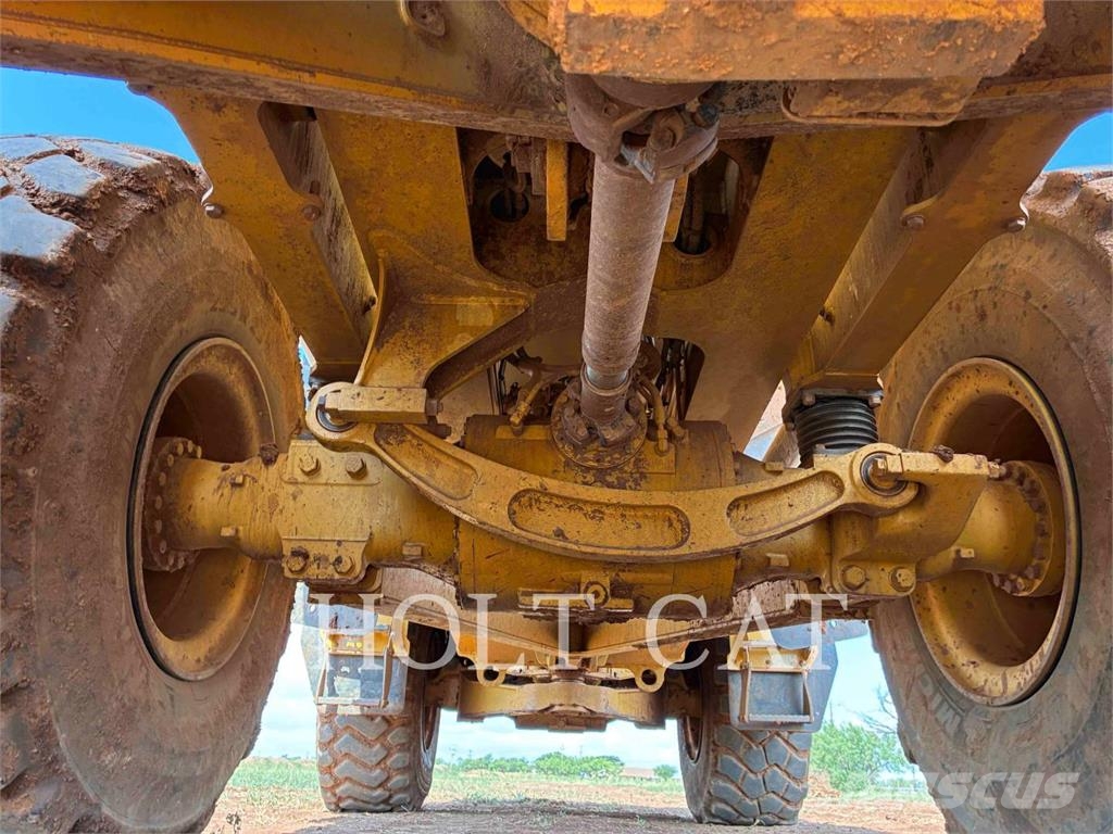 CAT 725 Σπαστό Dump Truck ADT
