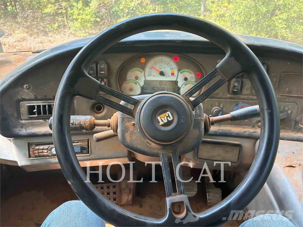 CAT 725 Transportoare articulate