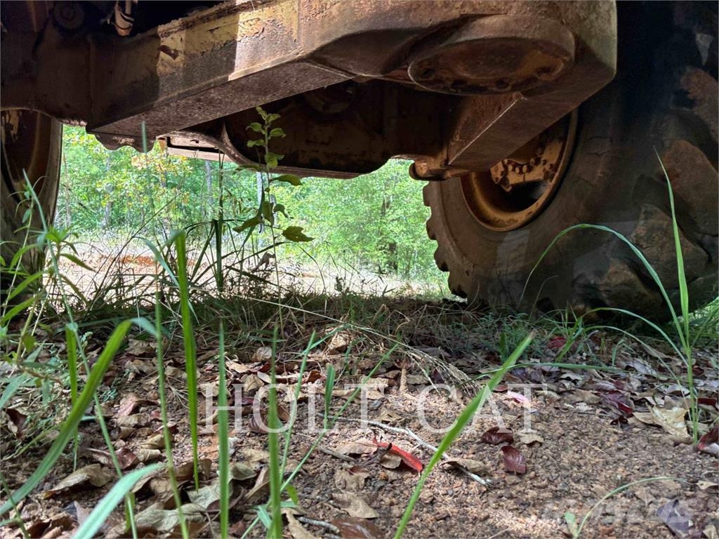 CAT 725 Transportoare articulate