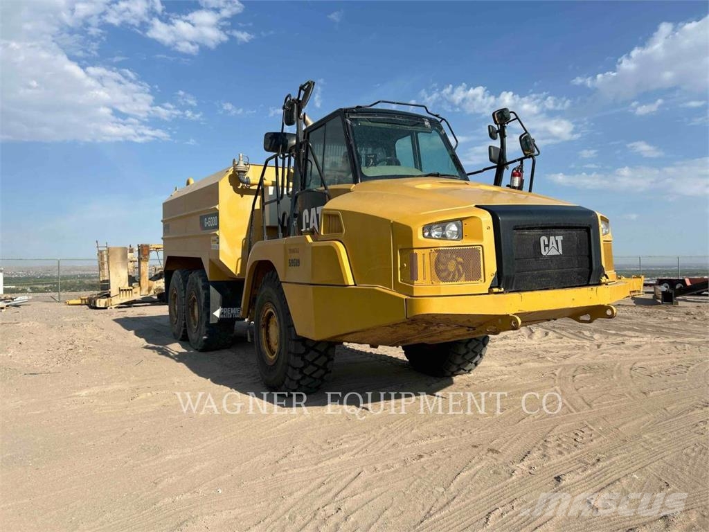 CAT 725C Autocisterne