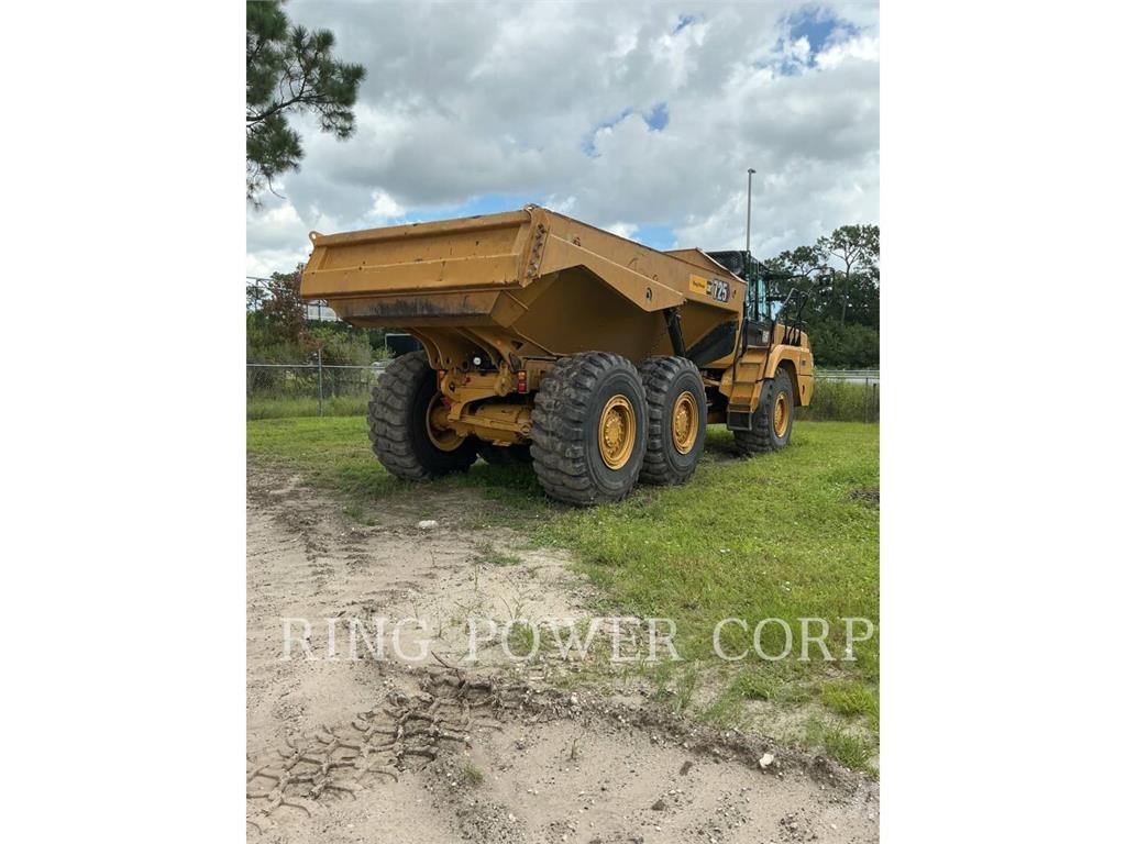 CAT 725TG Зчленовані самоскиди