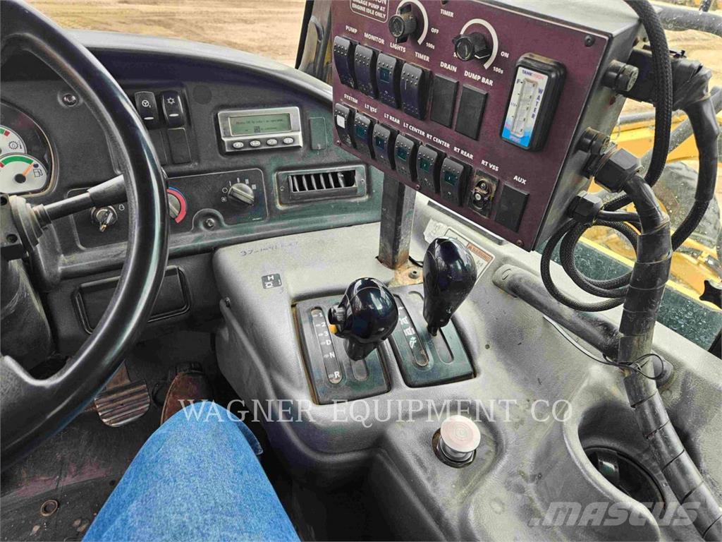 CAT 730 Water tankers