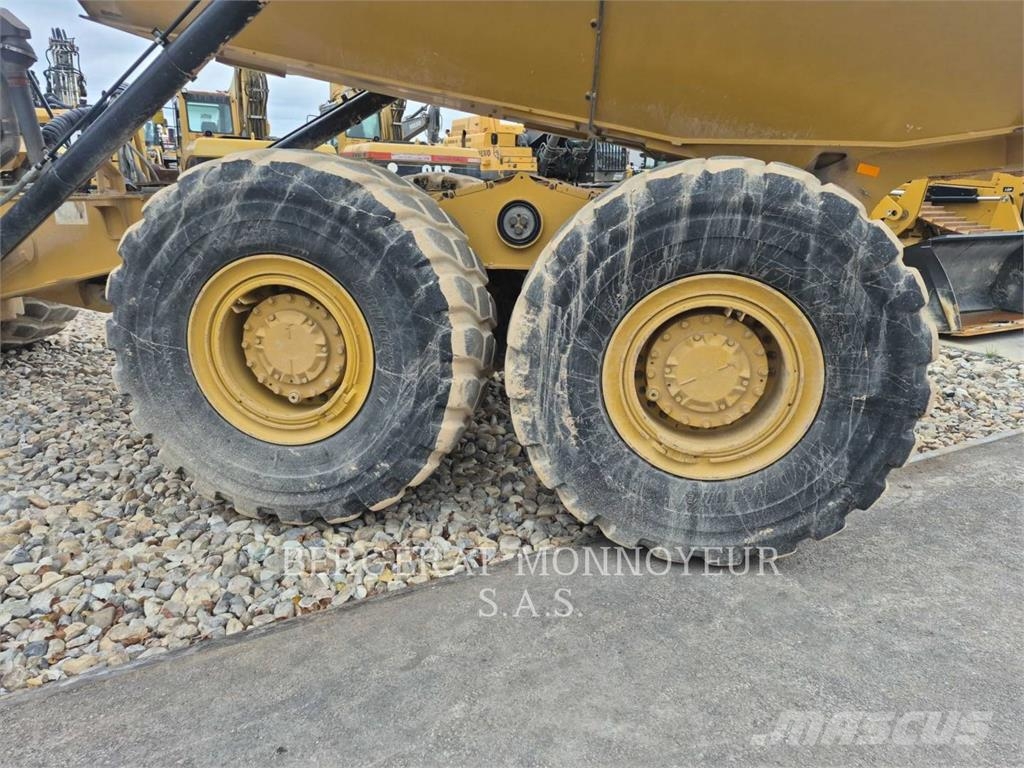 CAT 730 Dúmpers articulados