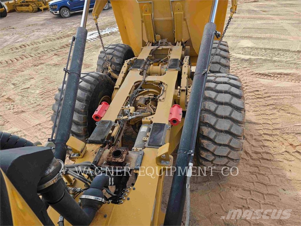 CAT 730 Articulated Haulers