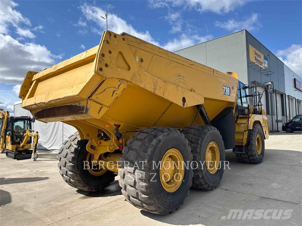 CAT 730 Dumper - Knickgelenk
