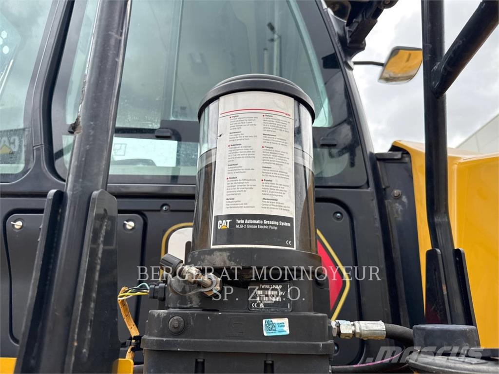CAT 730 Dumper - Knickgelenk