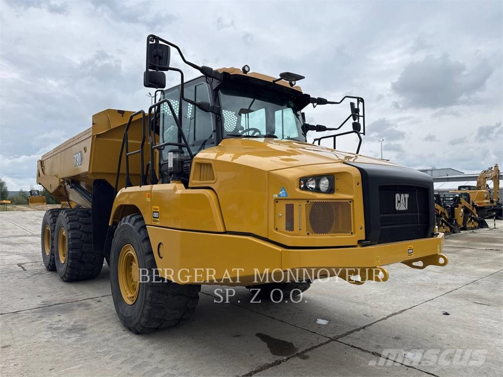 CAT 730 Dumper - Knickgelenk