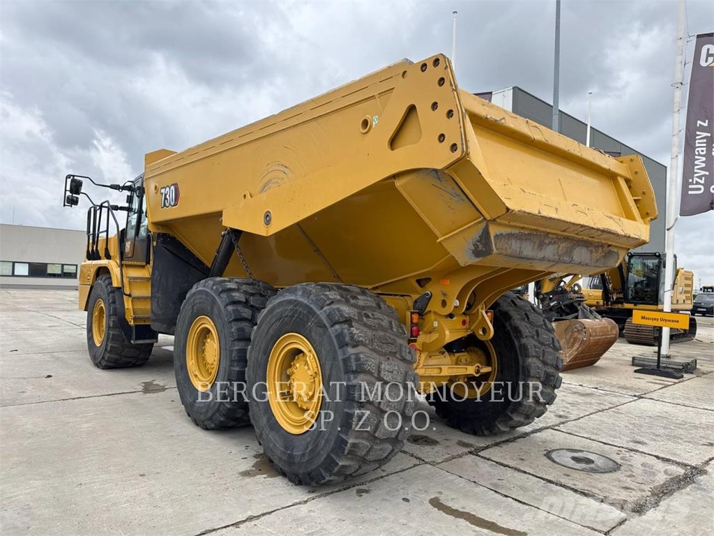 CAT 730 Dumper - Knickgelenk