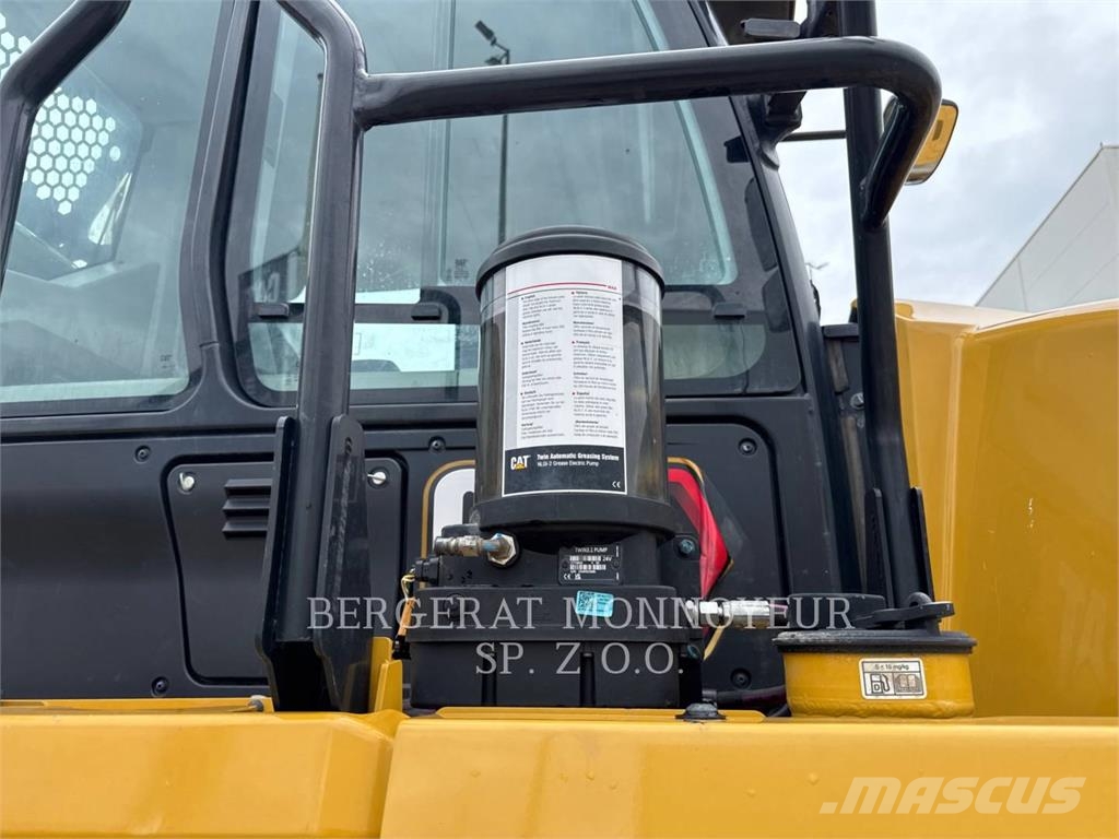 CAT 730 Dumper - Knickgelenk