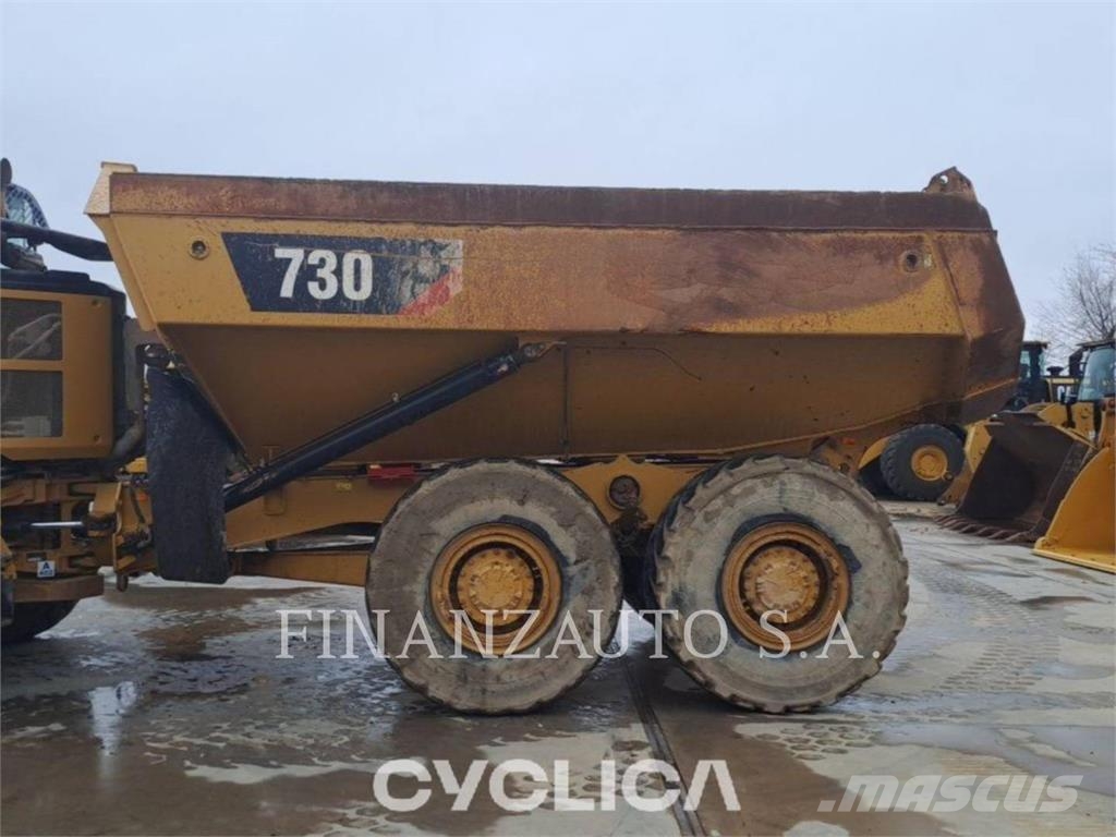 CAT 730 Dumper - Knickgelenk