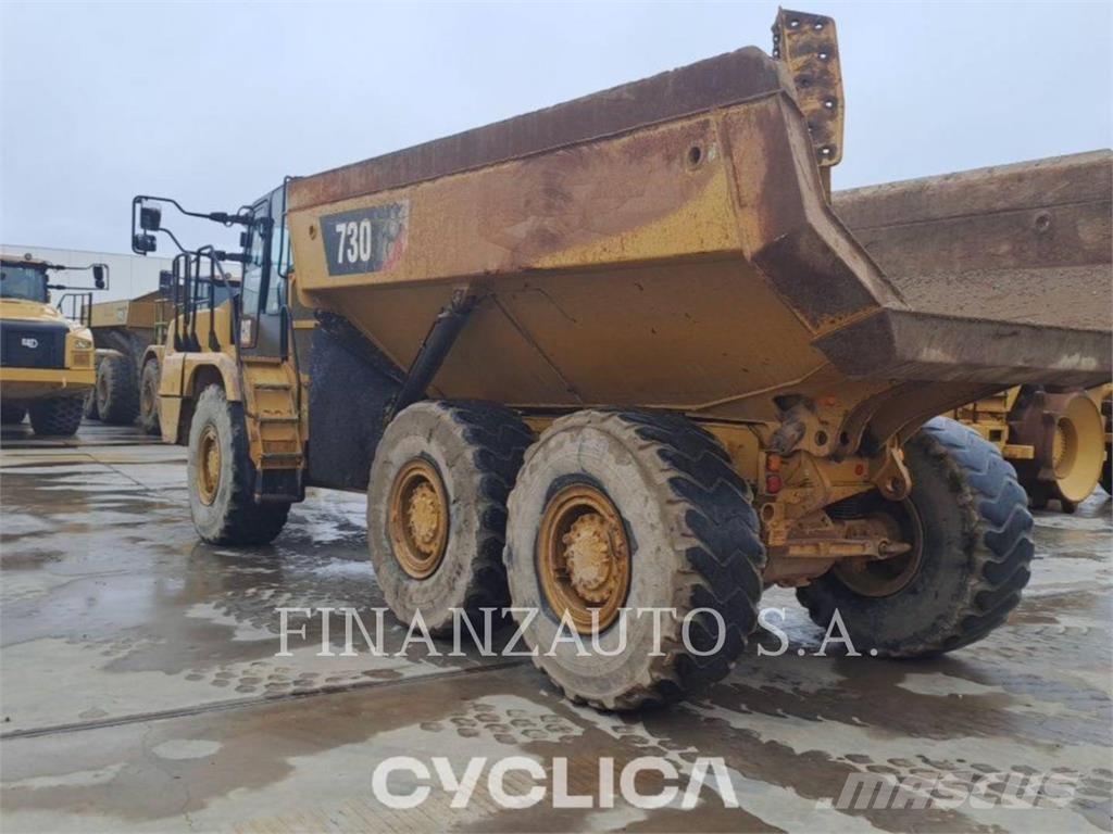 CAT 730 Dumper - Knickgelenk