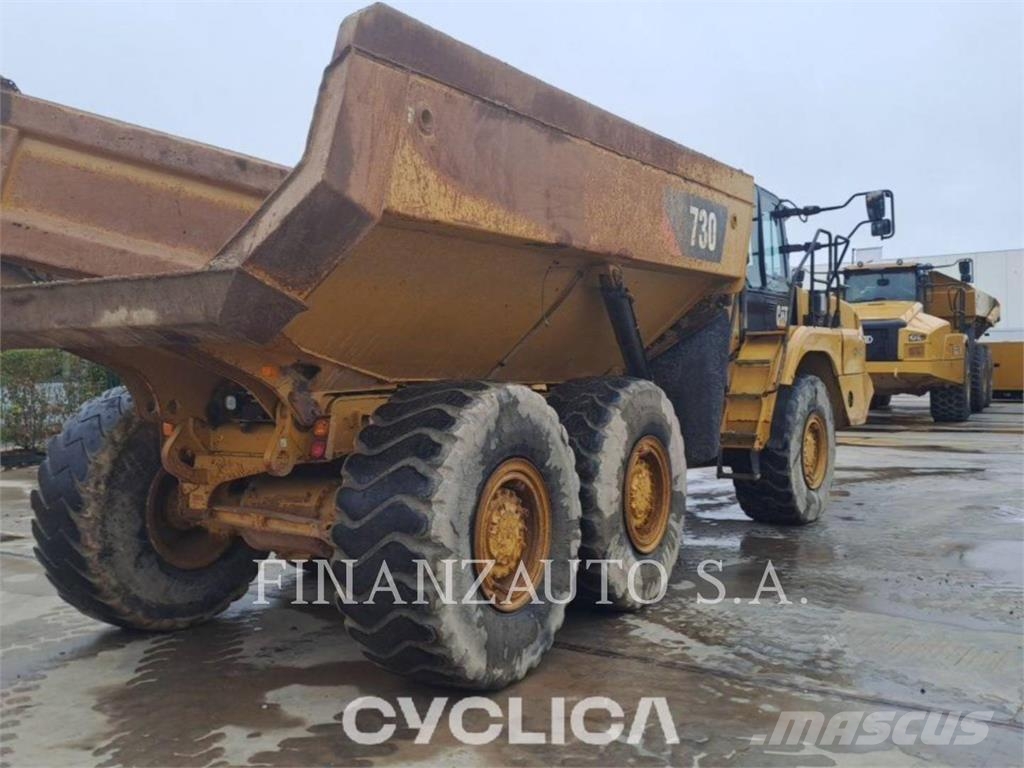 CAT 730 Dumper - Knickgelenk