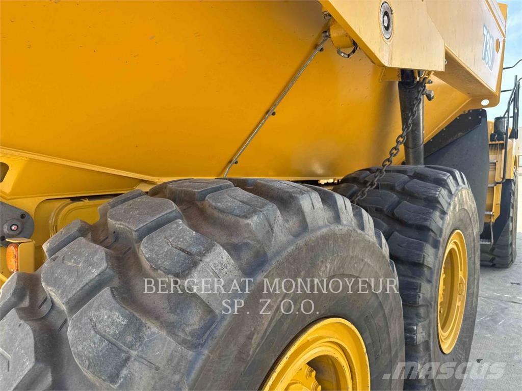 CAT 730 Dumper - Knickgelenk