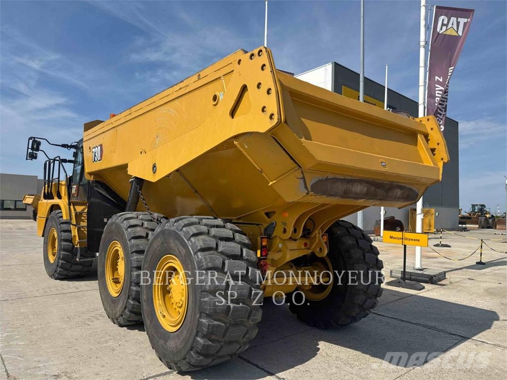 CAT 730 Dumper - Knickgelenk