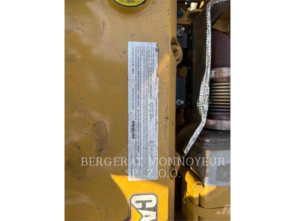 CAT 730 Dumper - Knickgelenk