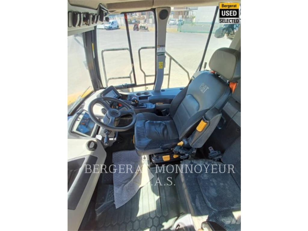 CAT 730 Σπαστό Dump Truck ADT