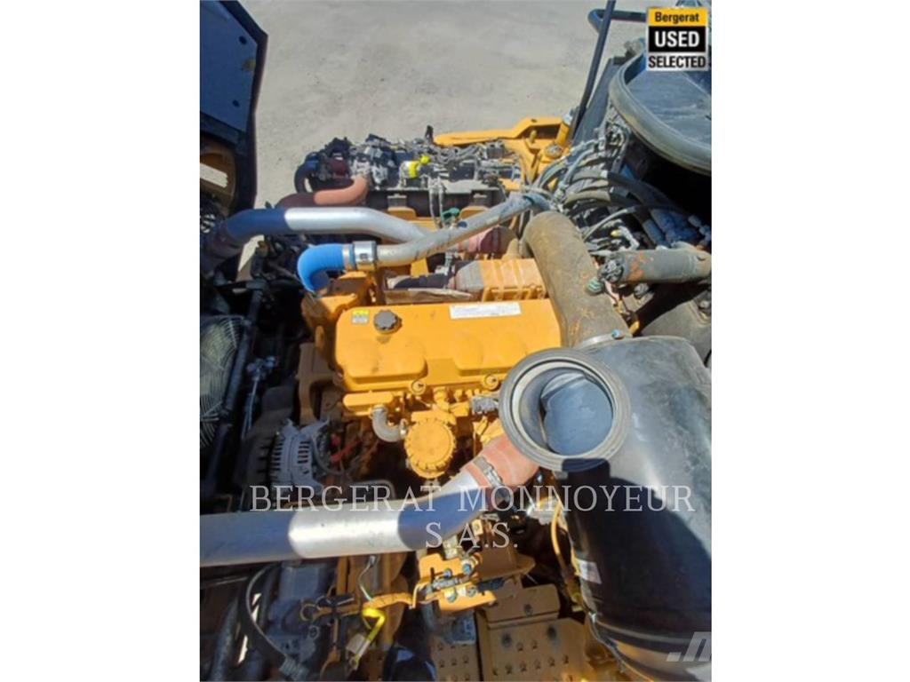 CAT 730 Σπαστό Dump Truck ADT