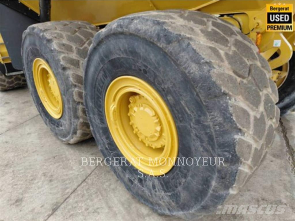 CAT 730 Dumpers articolati