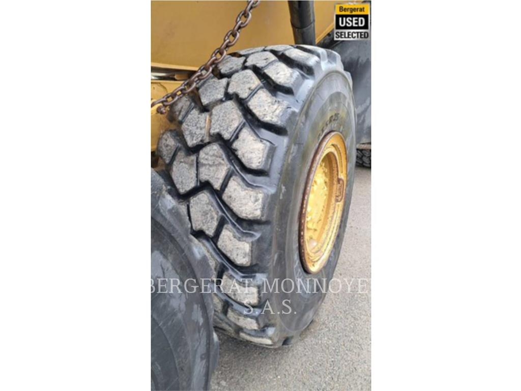 CAT 730 Σπαστό Dump Truck ADT