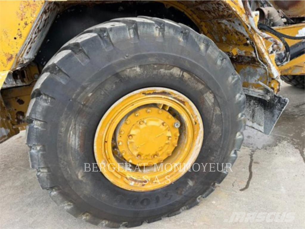 CAT 730 Σπαστό Dump Truck ADT