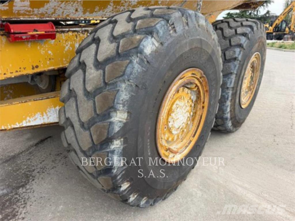 CAT 730 Σπαστό Dump Truck ADT