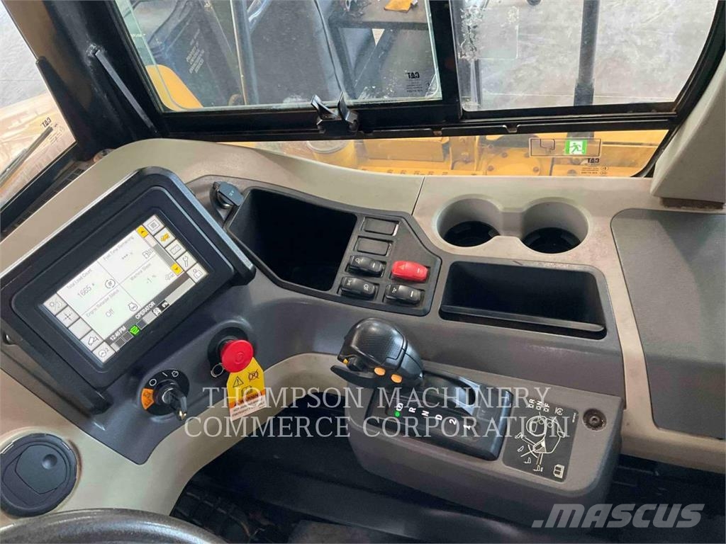 CAT 730 ساحبات مفصلية