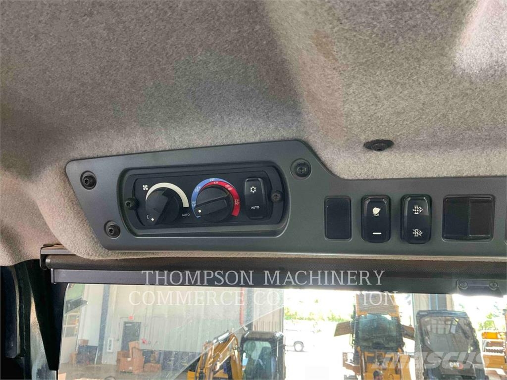 CAT 730 ساحبات مفصلية