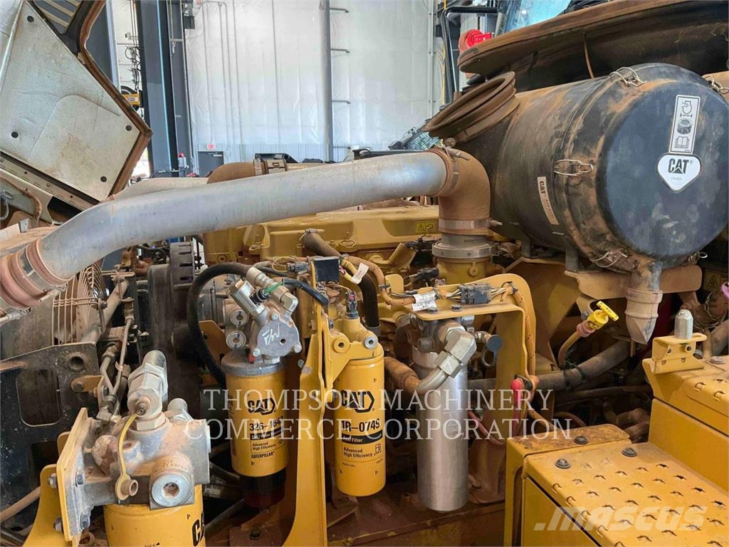 CAT 730 ساحبات مفصلية