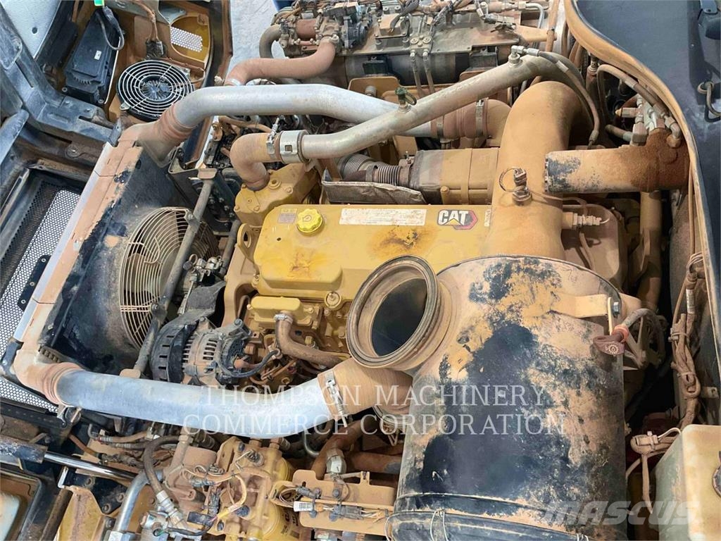 CAT 730 ساحبات مفصلية