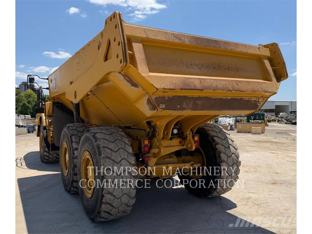CAT 730 ساحبات مفصلية