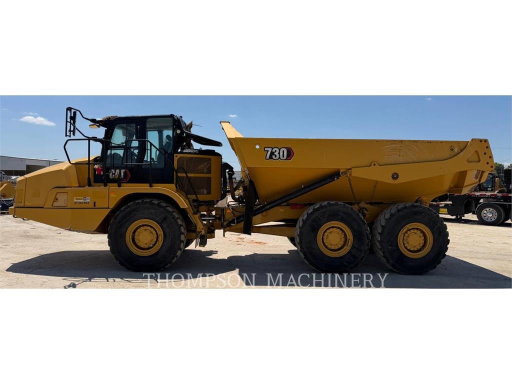 CAT 730 ساحبات مفصلية