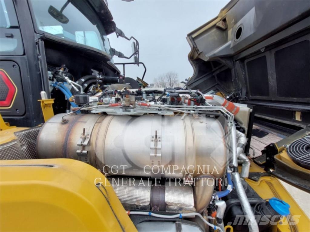 CAT 730 ساحبات مفصلية