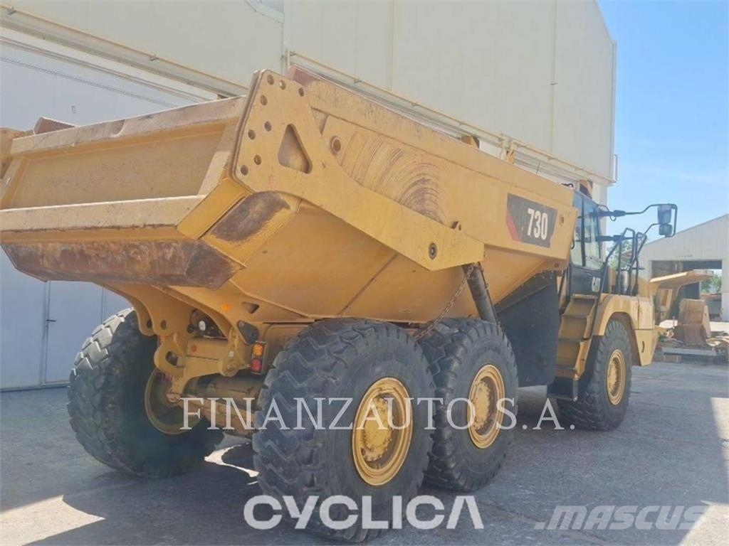 CAT 730 ساحبات مفصلية