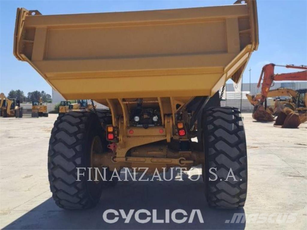 CAT 730 ساحبات مفصلية