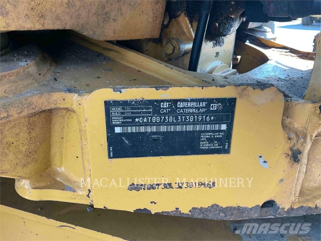 CAT 730 Terrængående lastbiler