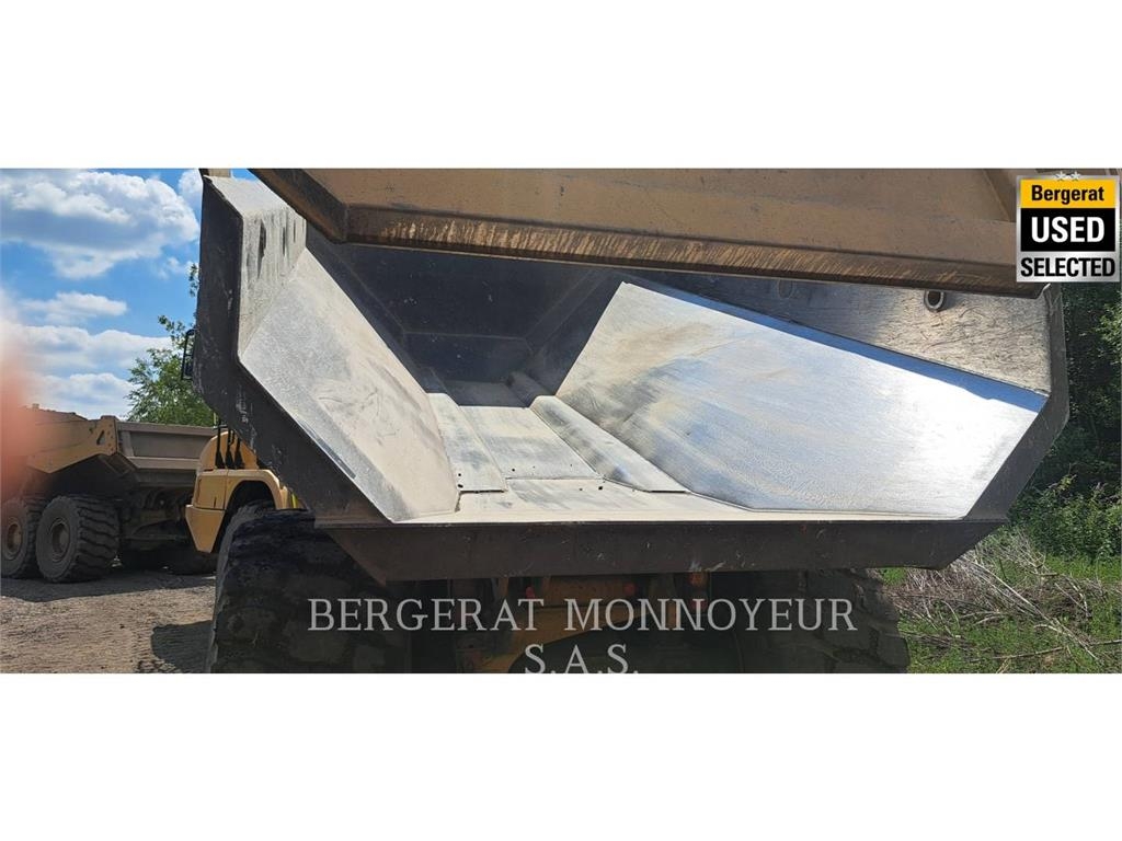 CAT 730 Knik dumptrucks