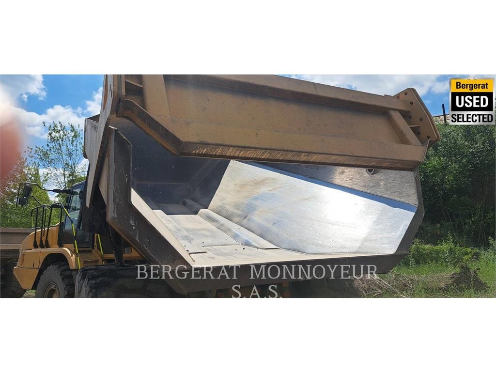 CAT 730 Knik dumptrucks