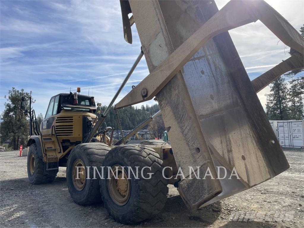 CAT 730 Dumper - Knickgelenk