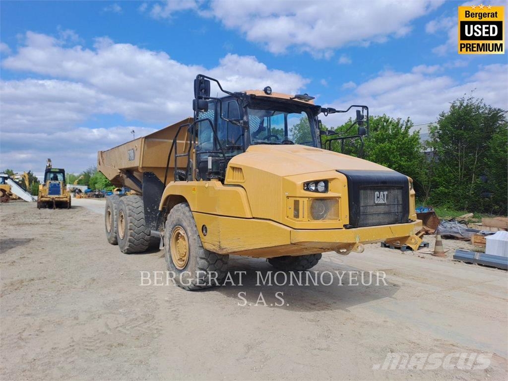 CAT 730 Dumper - Knickgelenk