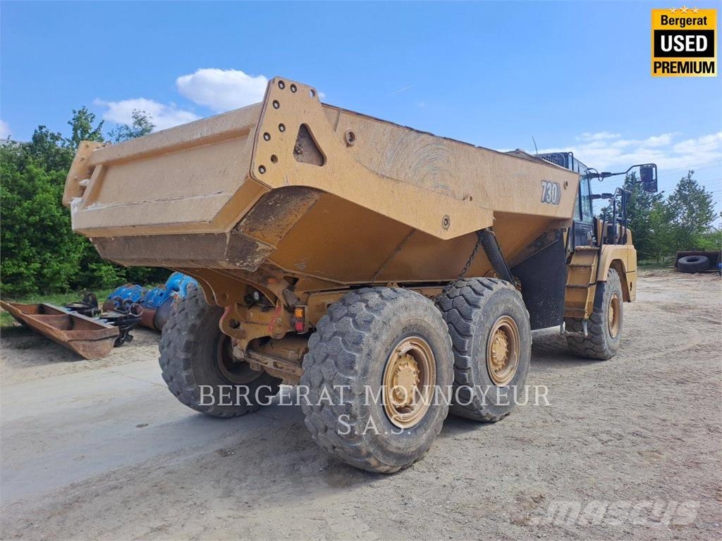 CAT 730 Dumper - Knickgelenk