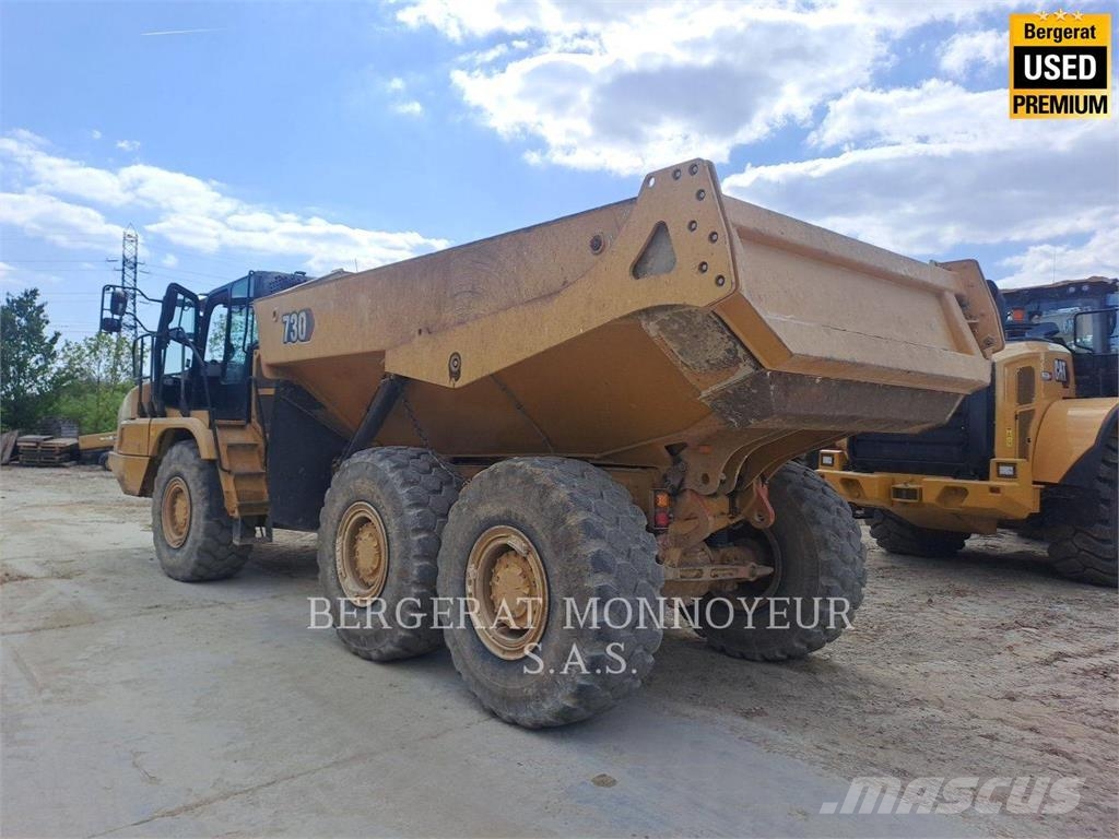 CAT 730 Dumper - Knickgelenk