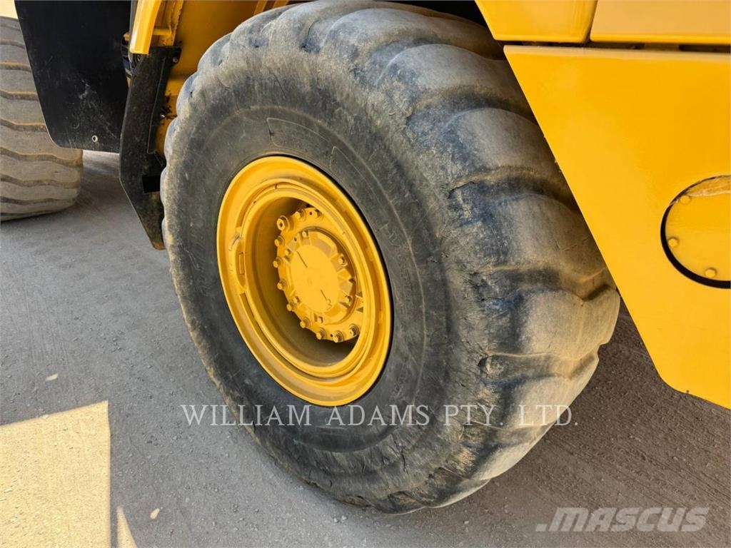 CAT 730-04 Wozidła przegubowe