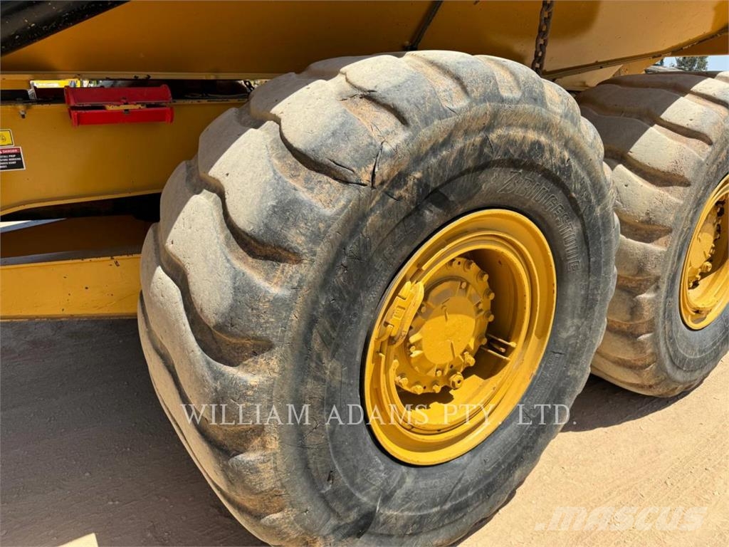 CAT 730-04 Wozidła przegubowe