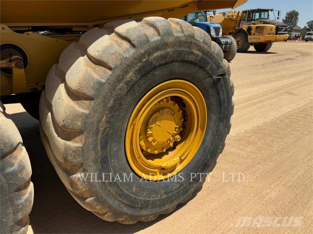 CAT 730-04 Wozidła przegubowe